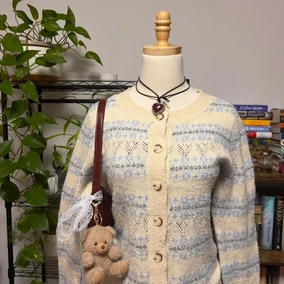 Cream‎ & Blue Cardigan Sweater Womens Small Button Up Patterned Cottage - Picture 2 of 7